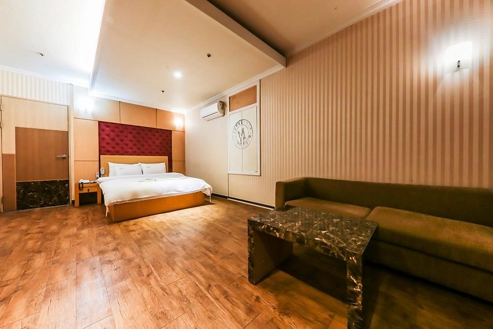 Coco Hotel Cheongju Exterior foto